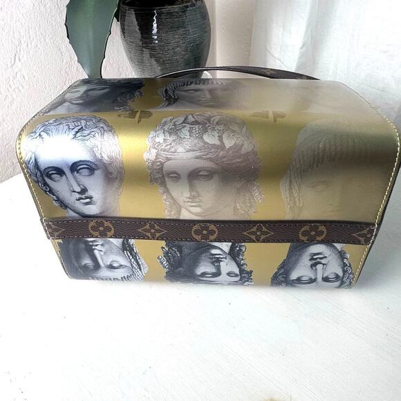 Louis Vuitton Authentic Fornasetti Limited Edition Speedy 25 Bandouliere CoA - Picture 8 of 9